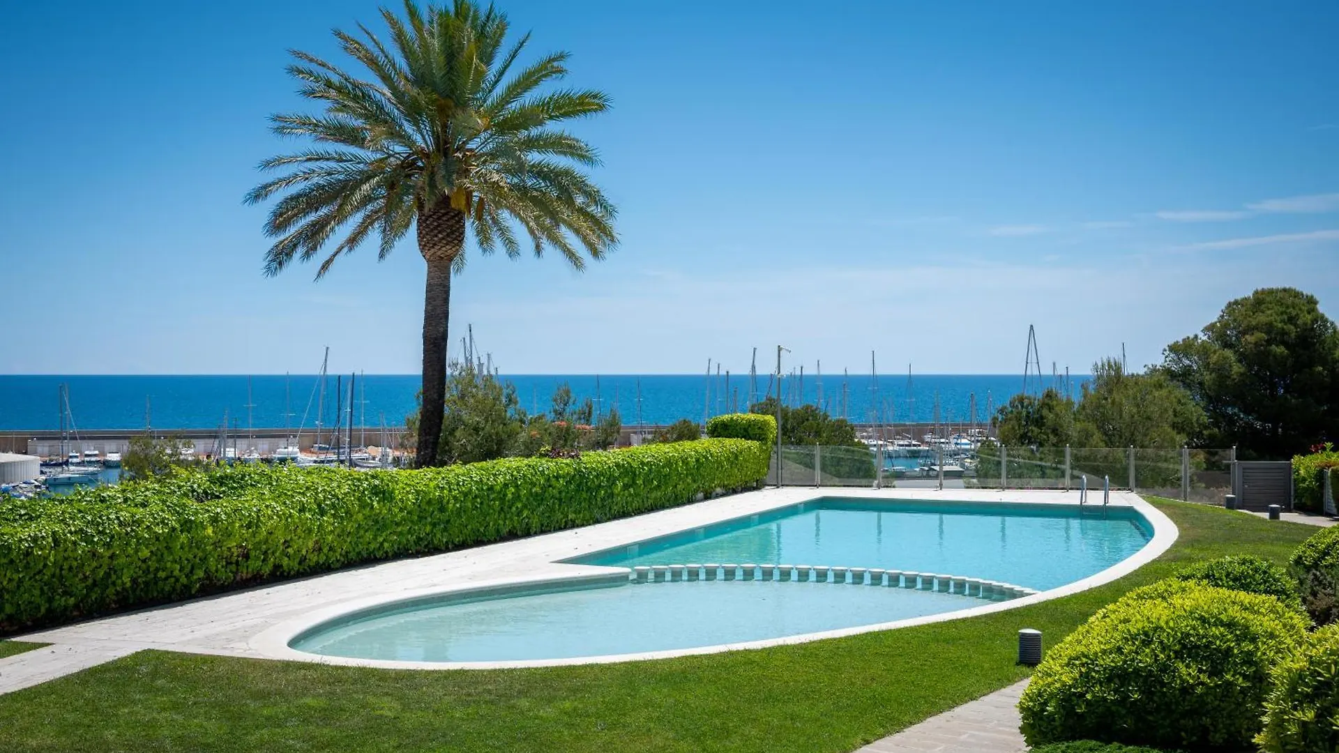 ヴィラ トラダンバーラ At051 A Pocos Metros De La Playa, Equipamiento Completo, Piscina Comunitariaヴィラ